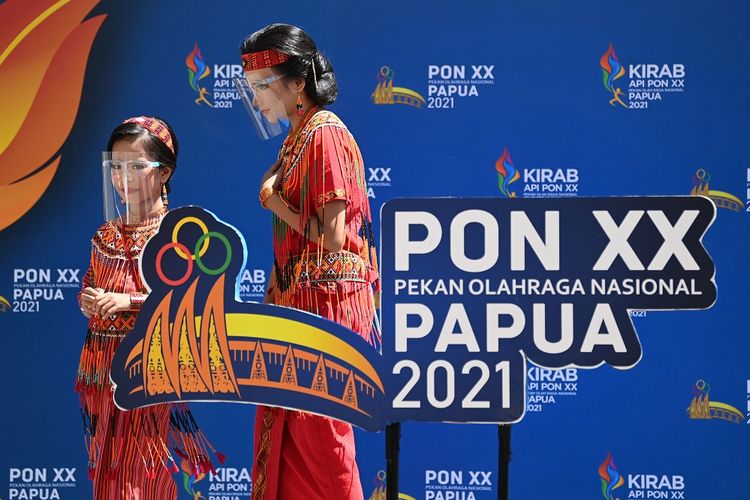 Atas Petunjuk  Bendahara Umum PB PON XX Papua Theo Rumbiak : Gerson Rumbiak Cairkan  Uang Sebesar 10 M