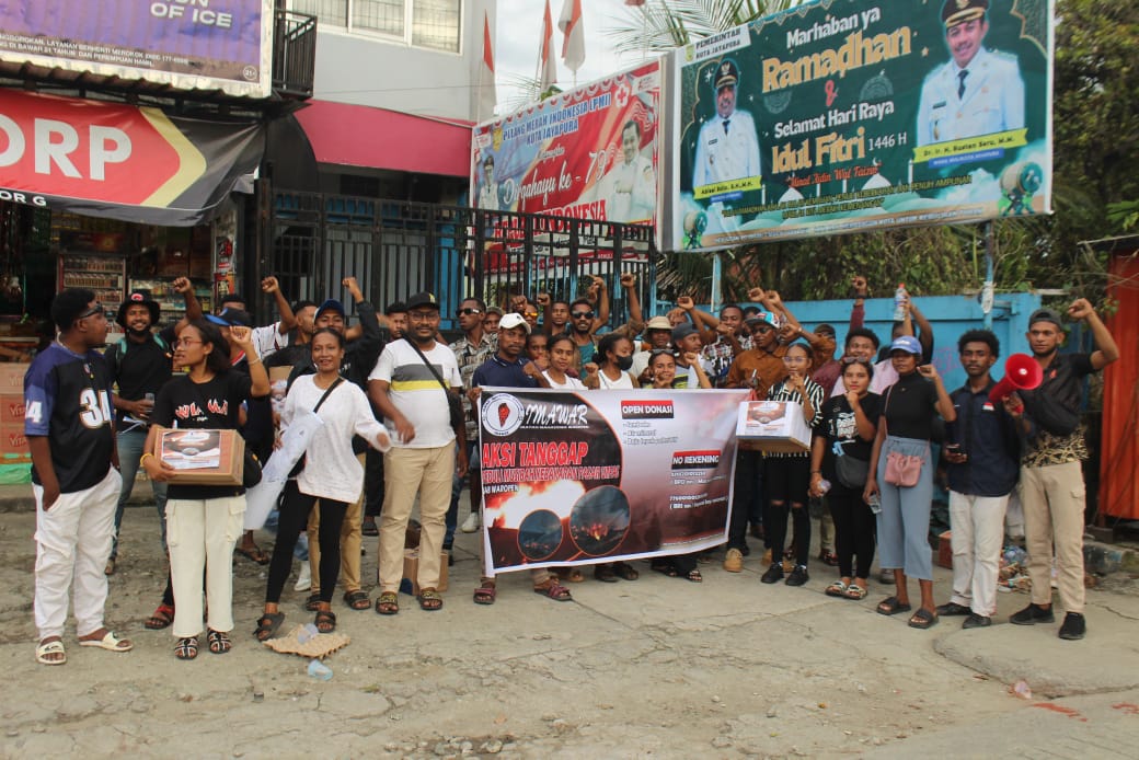 Mahasiswa Waropen Kota Studi Jayapura Gelar Aksi Peduli Musibah  Kebakaran Pasar Urfas Waropen