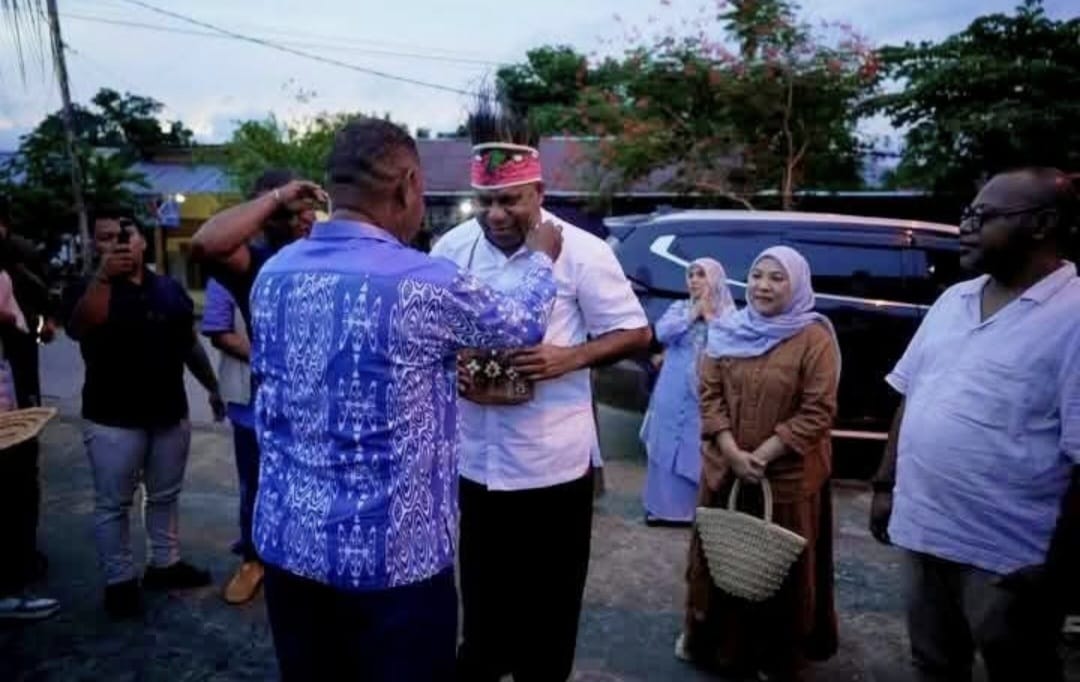 Ismael dan  Frans Ledakkan Fakta: Kampanye Wilayah Adat Cuma Alat Takut Kalah