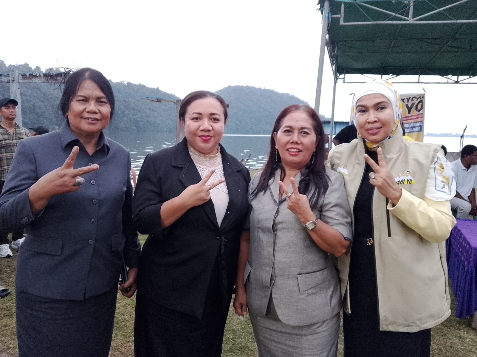 Empat Srikandi Dewan Turun Gunung! Abe Pantai Panas, Rakyat Bersumpah Menangkan MARI YO